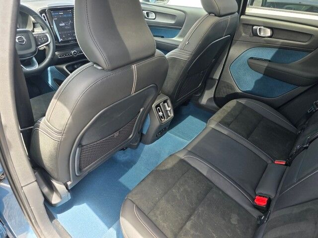 2022 Volvo C40 Recharge photo 15