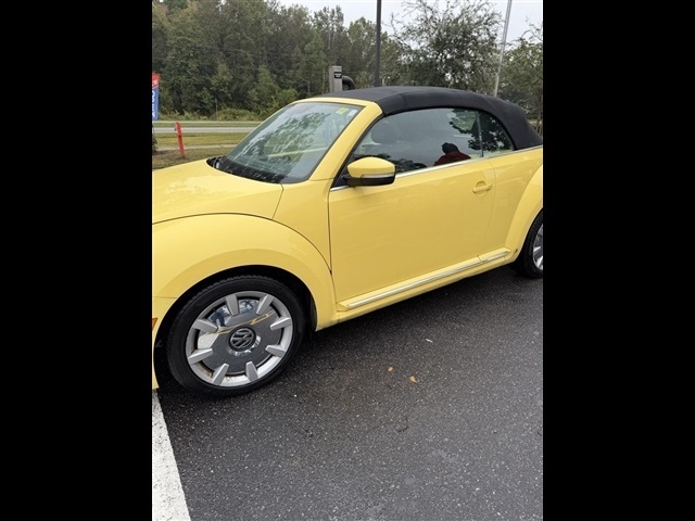 2016 Volkswagen Beetle SEL