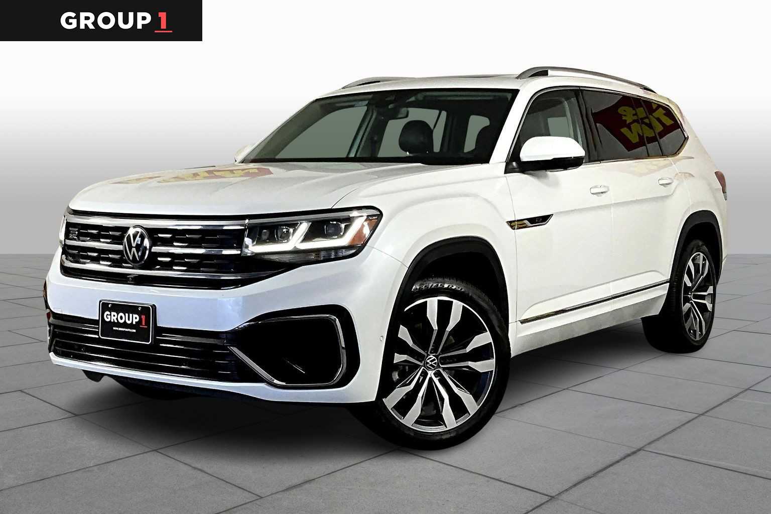 2023 Volkswagen Atlas SEL Premium R-Line's photo