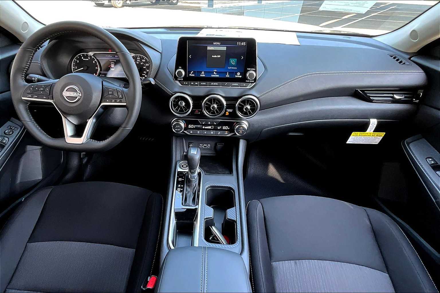 2025 Nissan Sentra SV photo 5