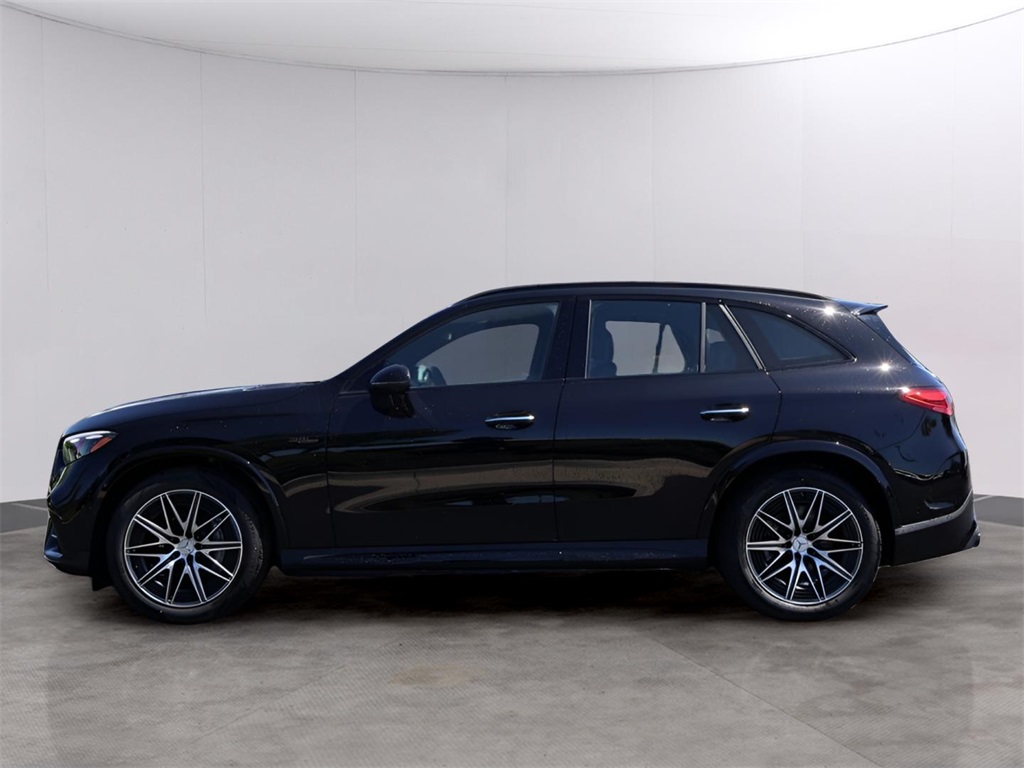 2025 Mercedes Benz GLC 43 AMG 4MATIC photo 4