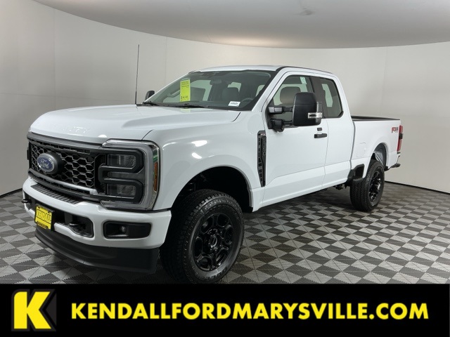 2026 Ford F-350 Super Duty XL's photo