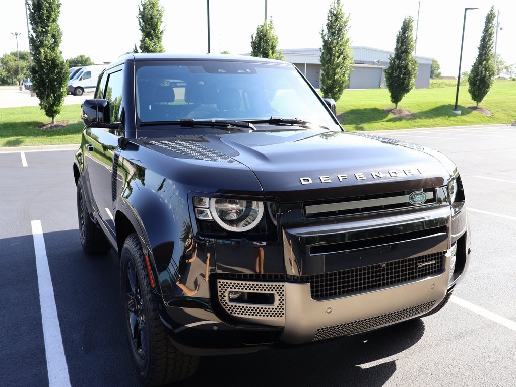 2022 Land Rover Defender 90 X-Dynamic S photo 5