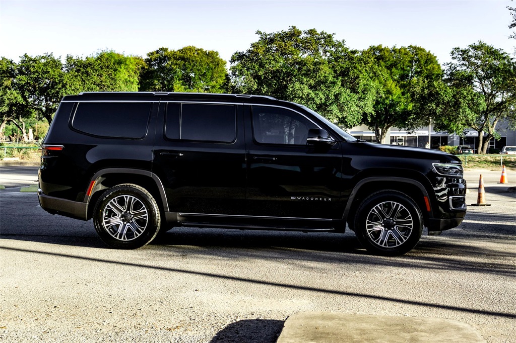 2022 Jeep Wagoneer Series I photo 4