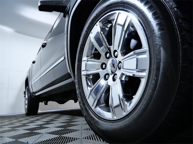 Certified 2018 GMC Sierra 1500 SLT with VIN 3GTU2NEC3JG398796 for sale in Apple Valley, Minnesota