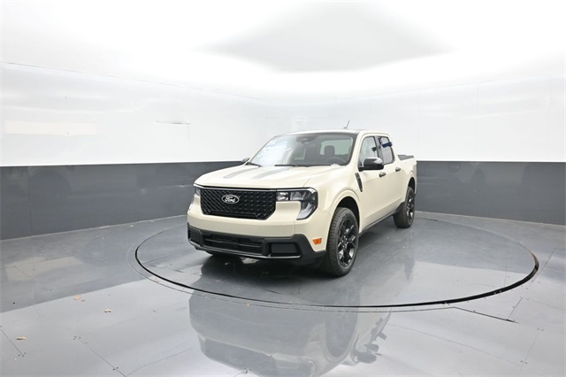 2025 Ford Maverick XLT photo 2