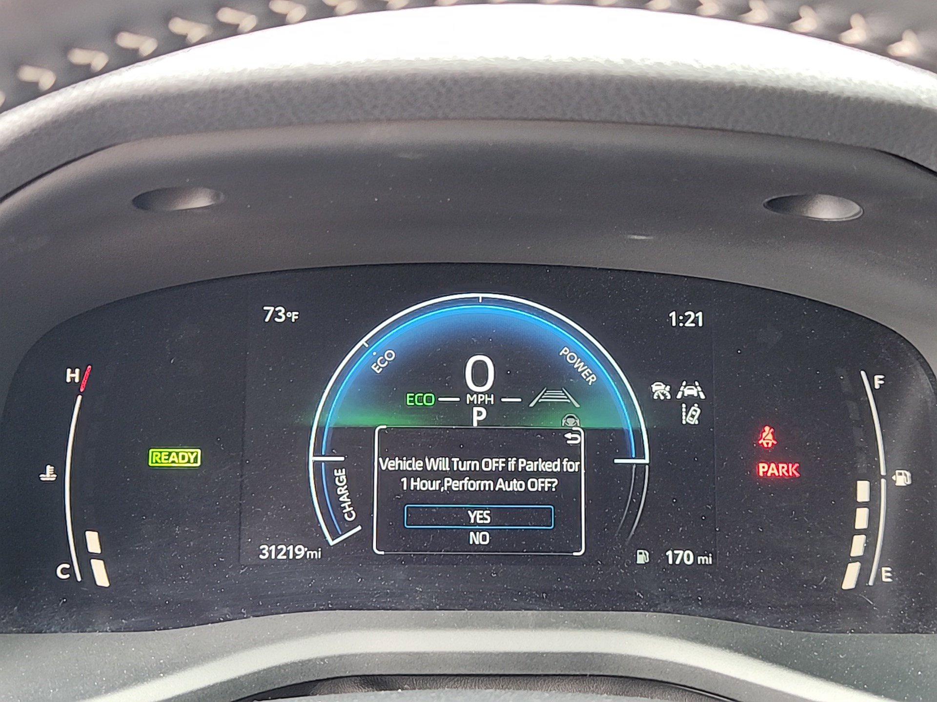 2025 Toyota Camry SE photo 13