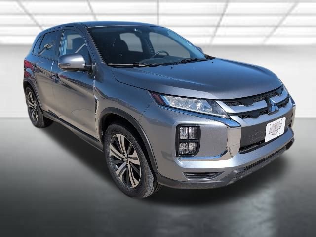 2022 Mitsubishi Outlander Sport SE's photo