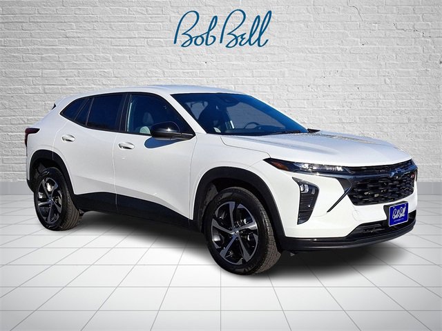 2024 Chevrolet Trax RS's photo