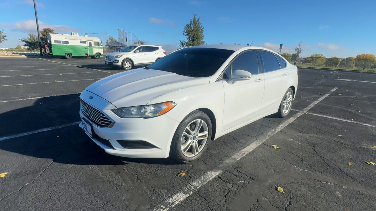 2018 Ford Fusion SE photo 4