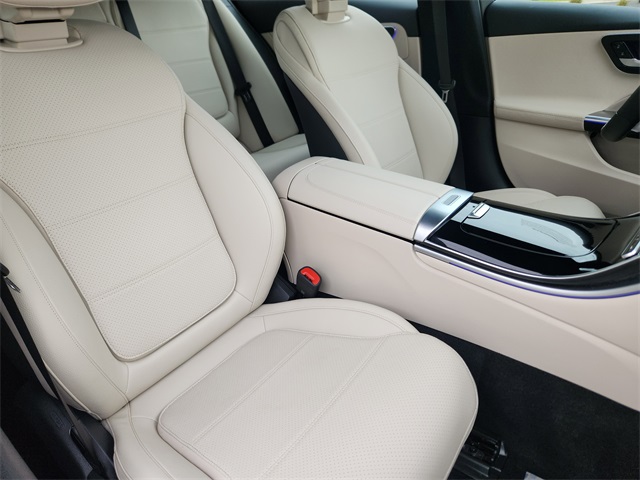 2025 Mercedes Benz C 300 4MATIC photo 18