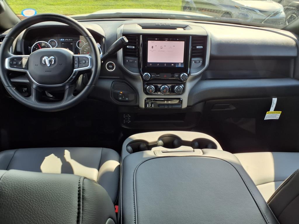 2026 Ram 2500 Tradesman photo 11