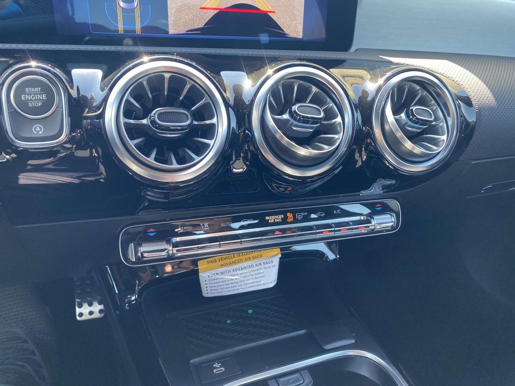 2025 Mercedes Benz CLA 250 photo 27