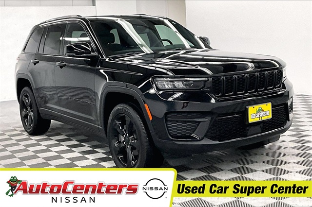 2023 Jeep Grand Cherokee Altitude's photo