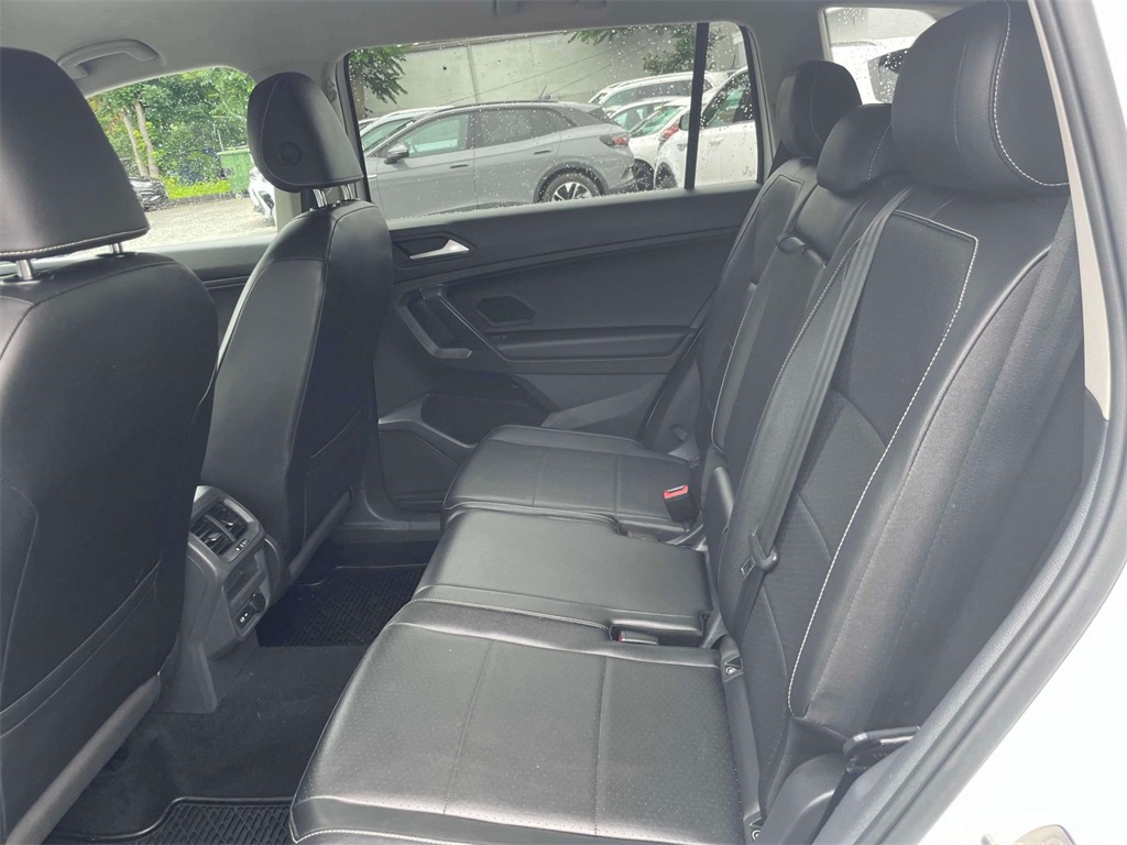 2021 Volkswagen Tiguan SE photo 11