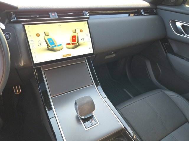 2024 Land Rover Range Rover Velar SE photo 8