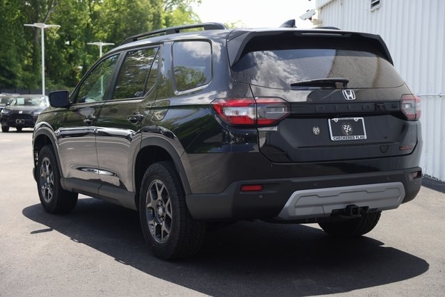 2025 Honda Pilot TrailSport photo 5