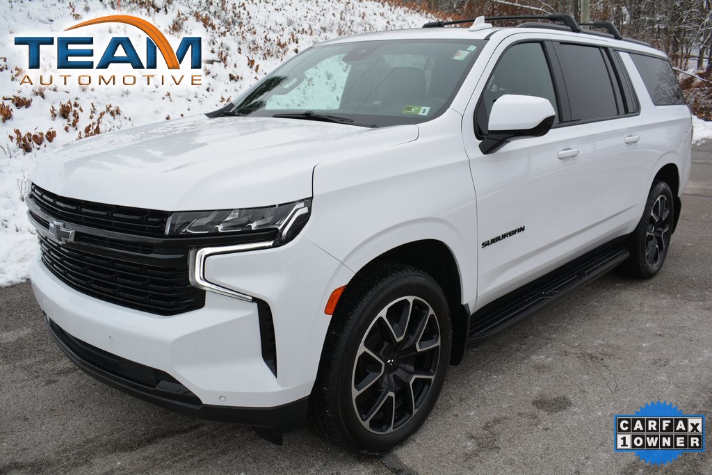 2023 Chevrolet Suburban RST's photo