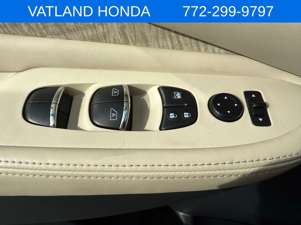 2020 Nissan Murano SL photo 13