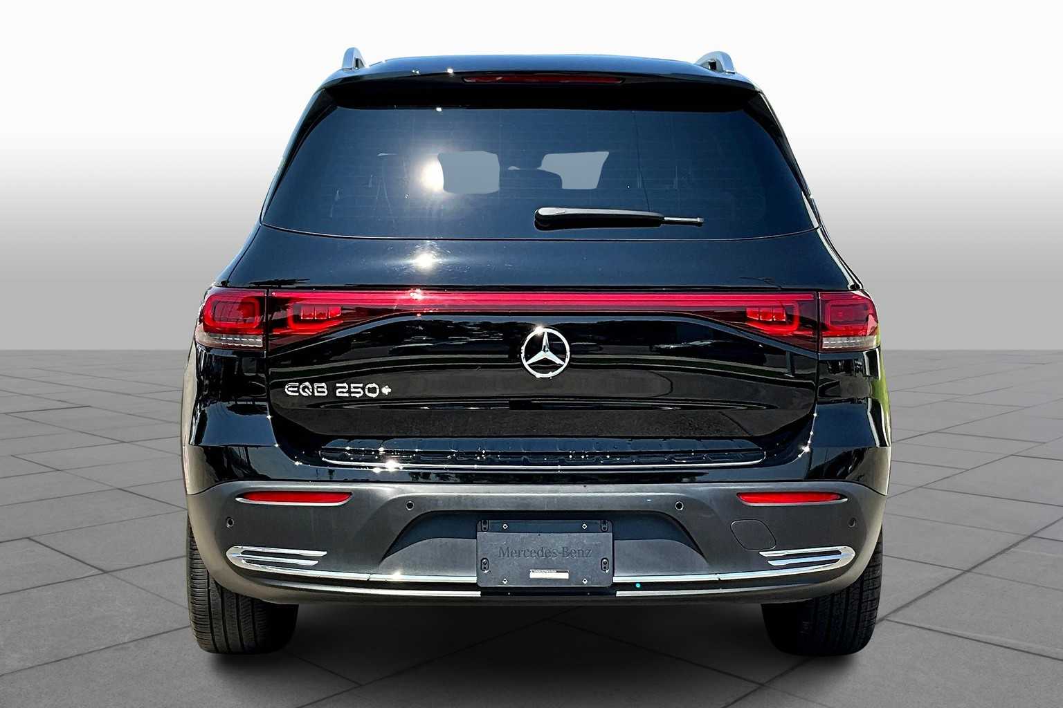 2023 Mercedes Benz EQB photo 4