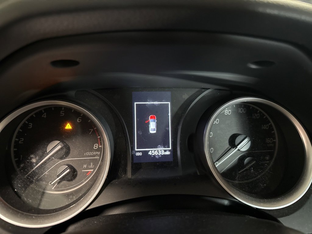 2024 Toyota Camry LE's photo