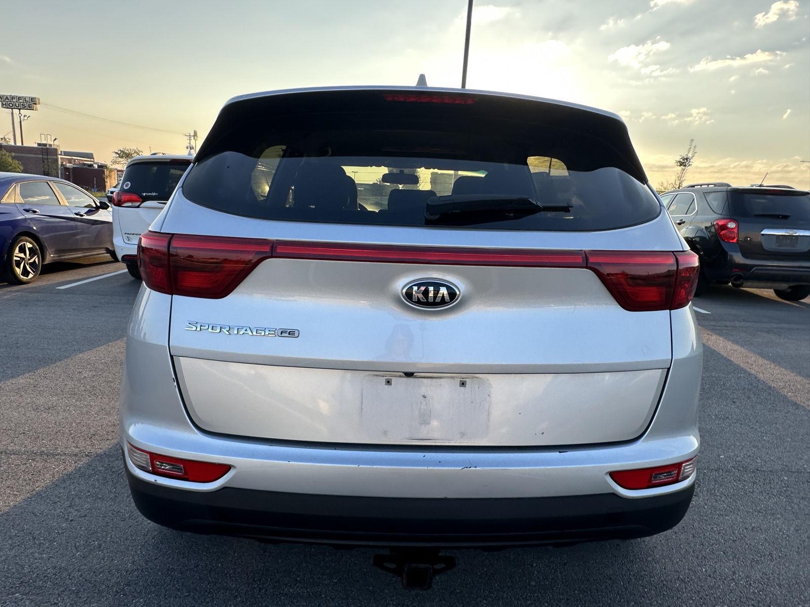 2017 Kia Sportage LX photo 3