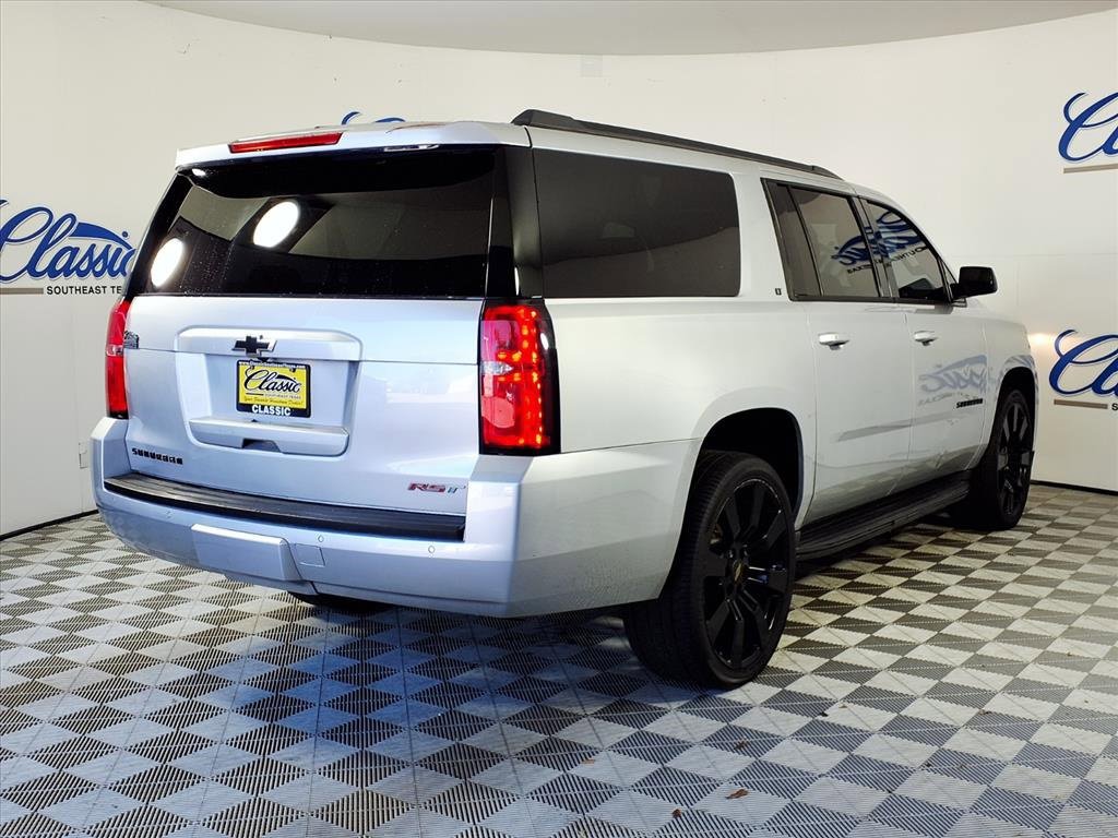 2020 Chevrolet Suburban LT photo 23