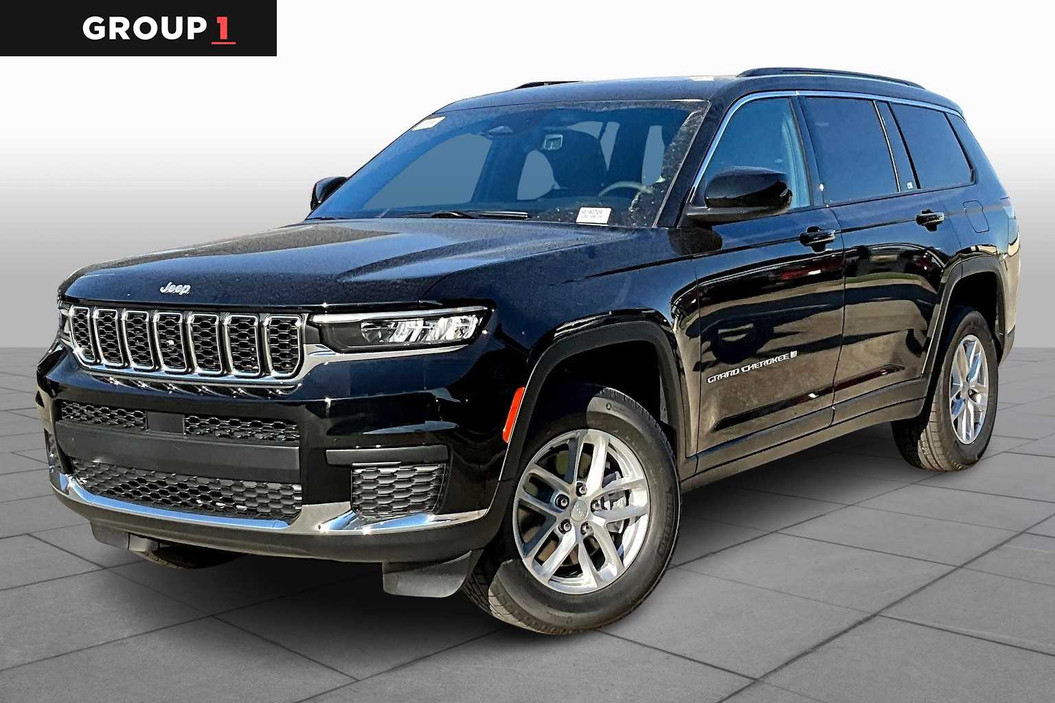 2025 Jeep Grand Cherokee L Laredo's photo