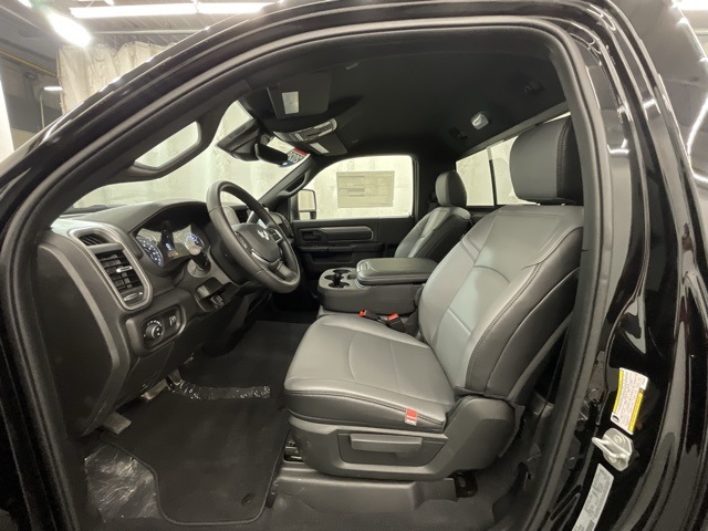 2026 Ram 3500 Tradesman photo 10