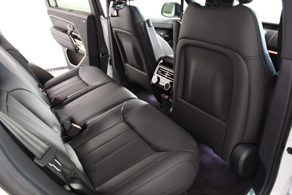 2025 Land Rover Range Rover Sport SE photo 20