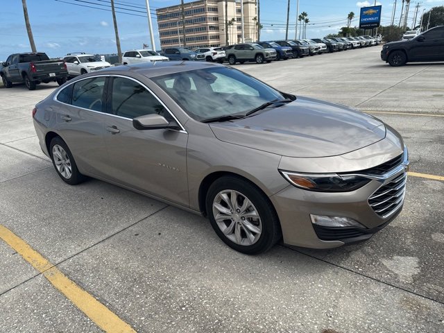 2024 Chevrolet Malibu 1LT photo 3