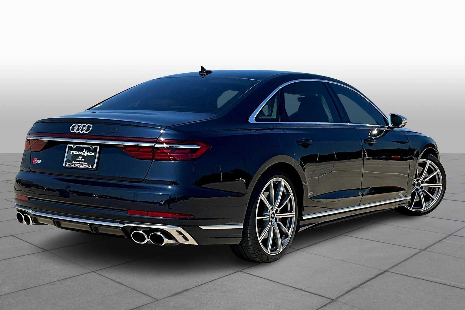 2022 Audi S8 Quattro photo 11