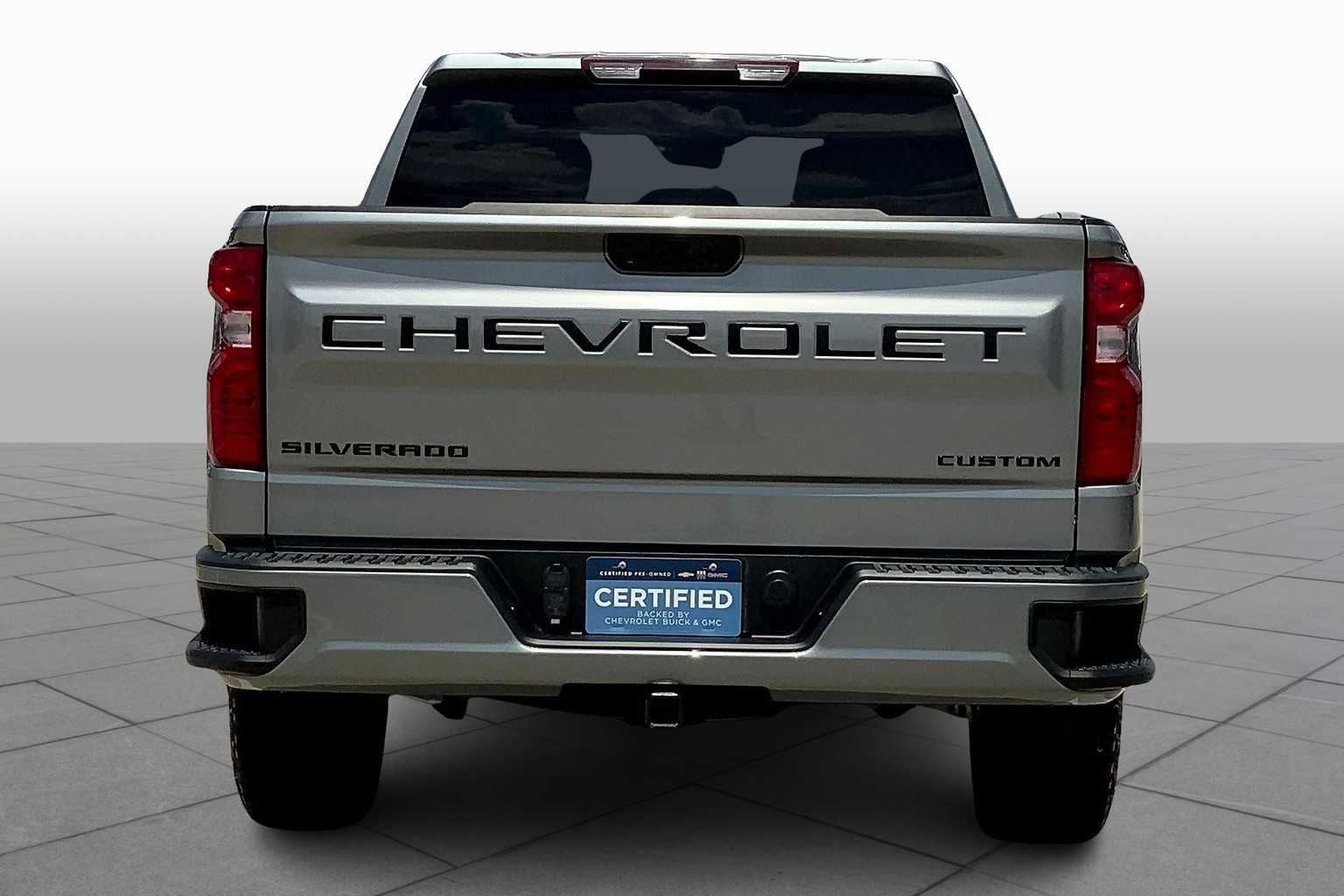 2023 Chevrolet Silverado 1500 Custom photo 4