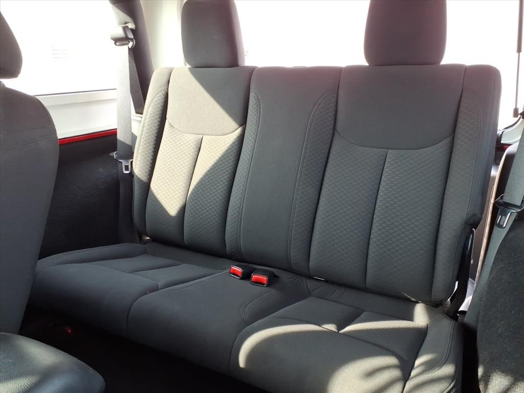 2016 JEEP WRANGLER - Image 18