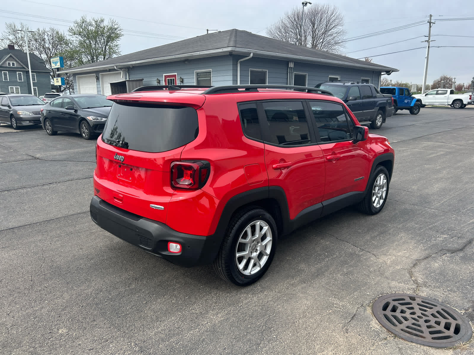 2021 Jeep Renegade Latitude photo 3