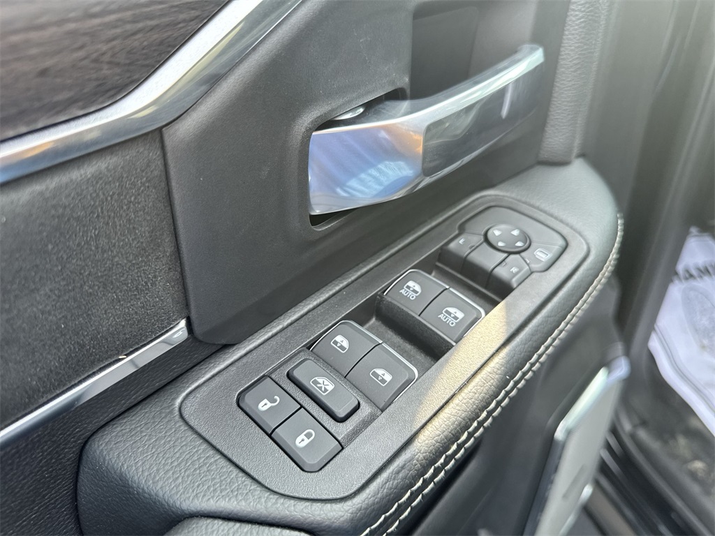 2026 Ram 3500 Laramie photo 18