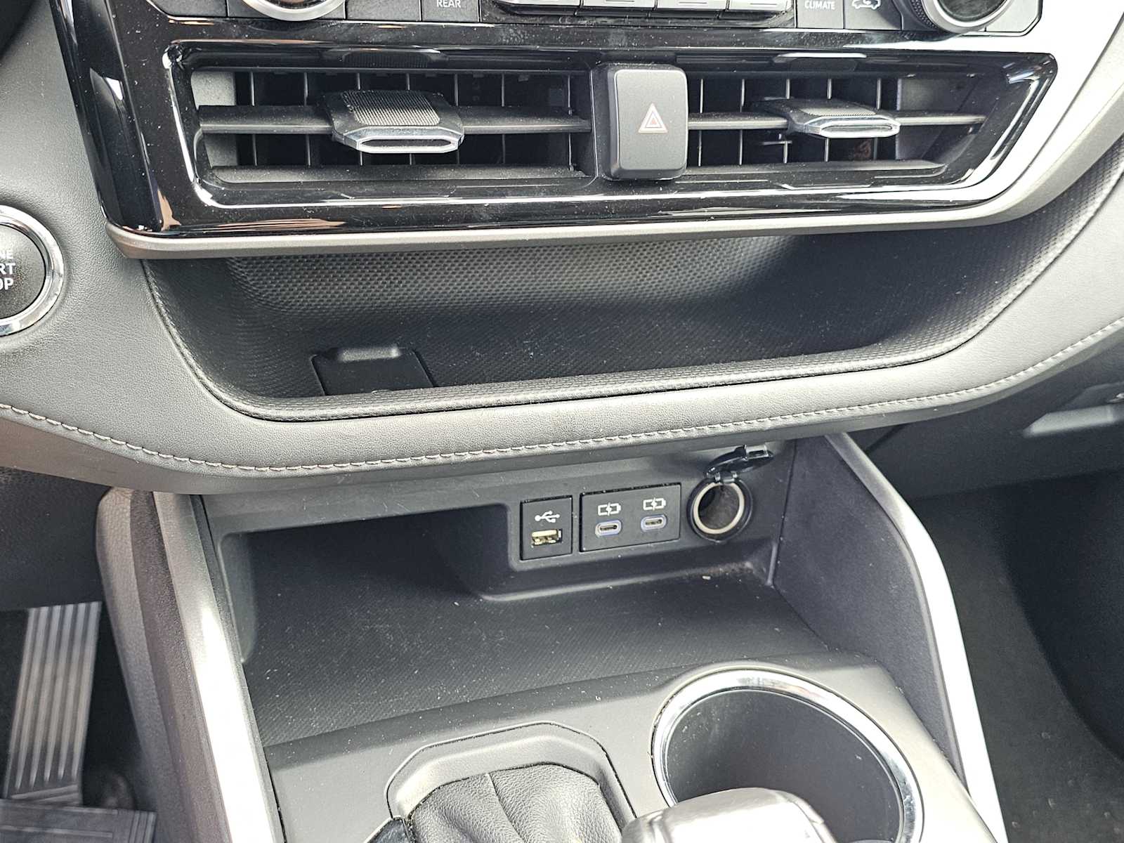 2022 Toyota Highlander XLE photo 21