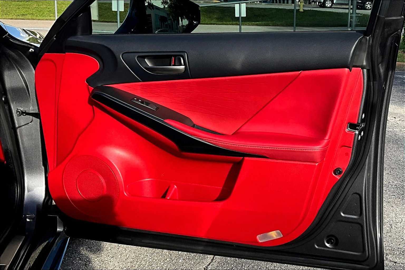 2023 Lexus IS F SPORT photo 25