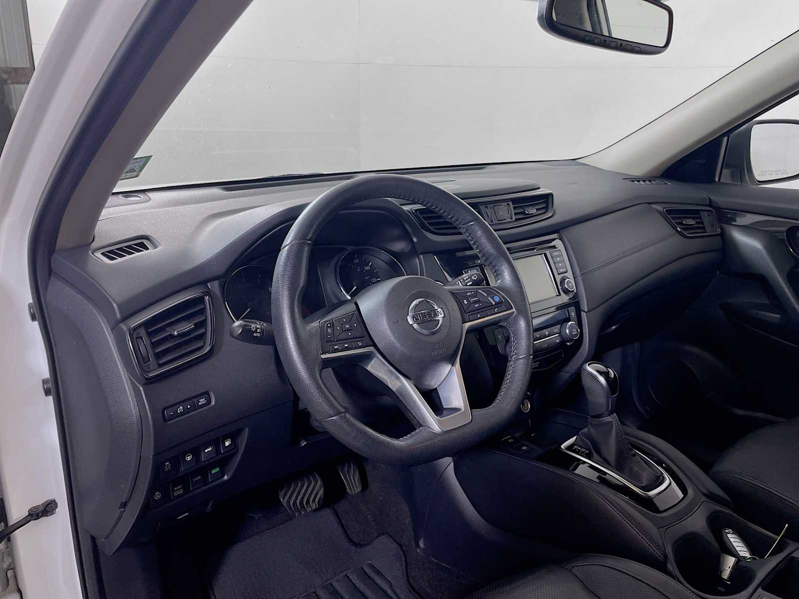 2020 Nissan Rogue SL photo 7