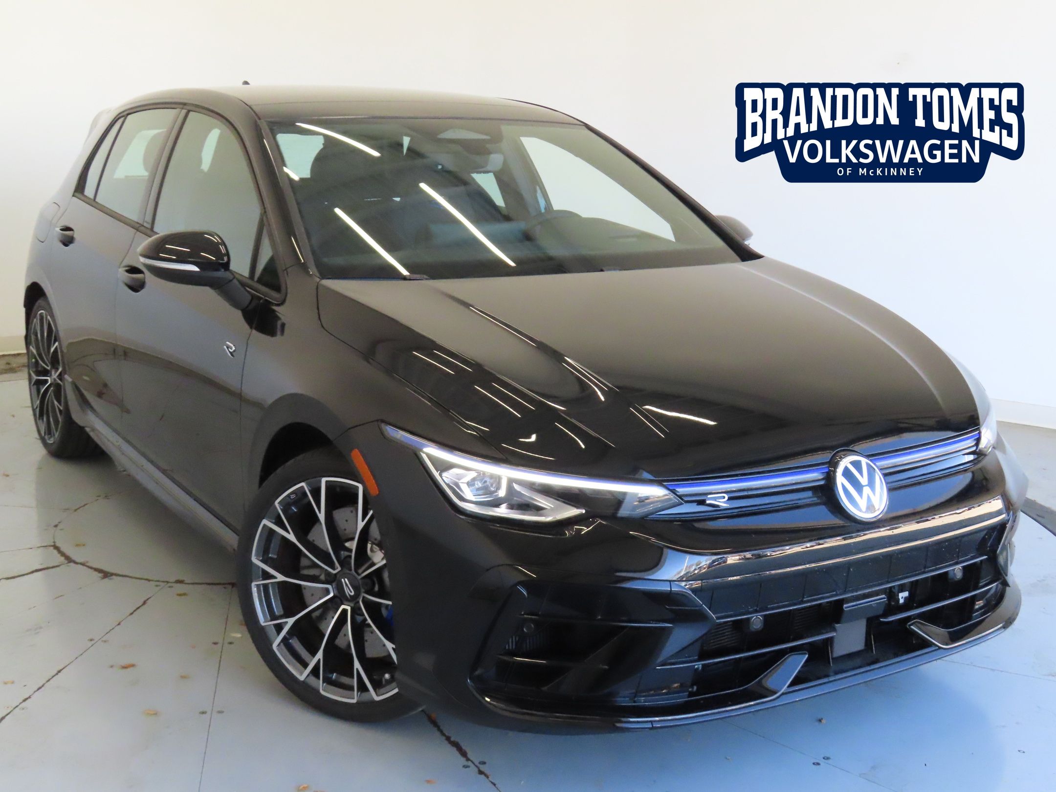 2026 Volkswagen Golf R R's photo