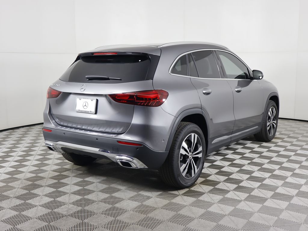 2025 Mercedes Benz GLA 250 photo 5