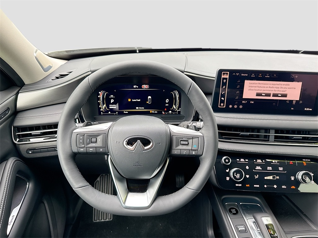 2026 Infiniti QX60 Luxe photo 11
