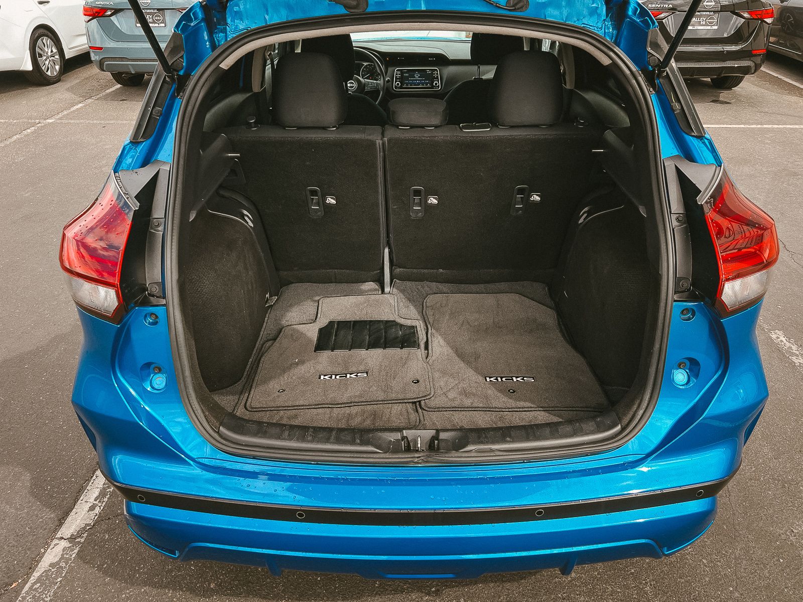 2024 Nissan Kicks S photo 13