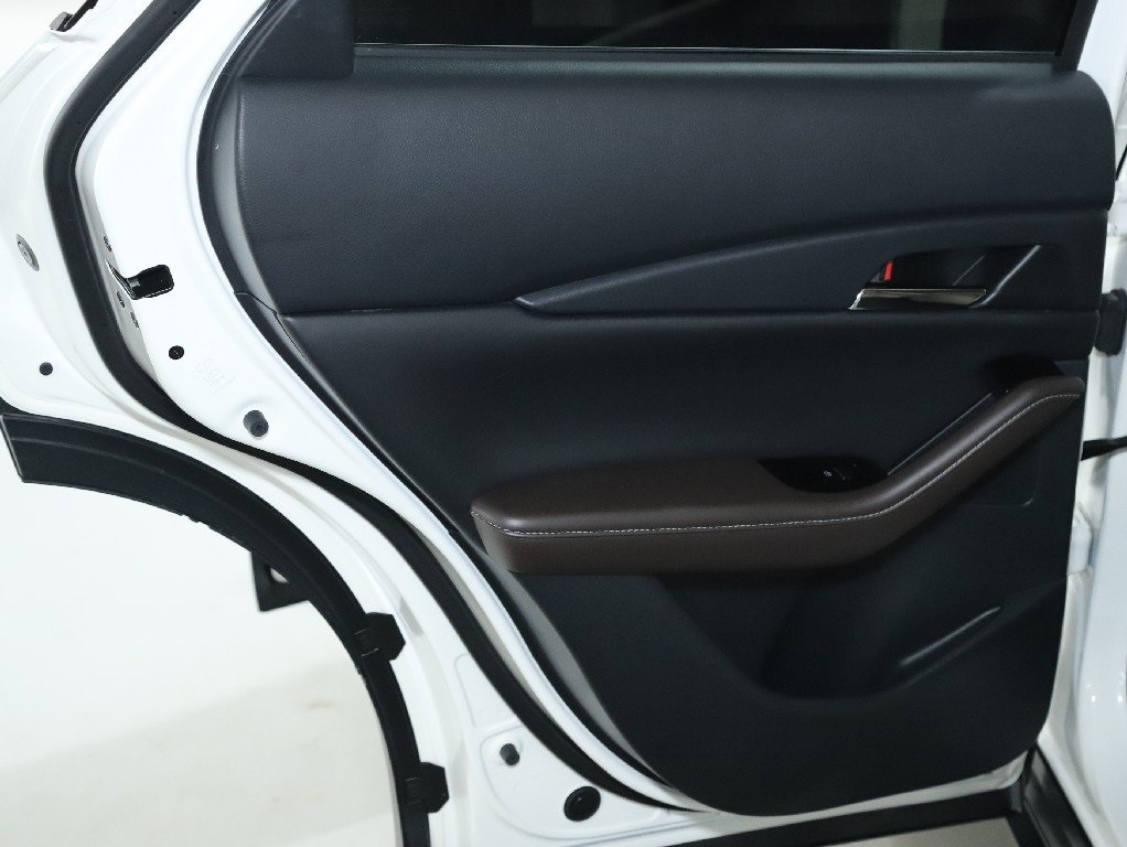 2023 Mazda CX-30 2.5 S Premium photo 13