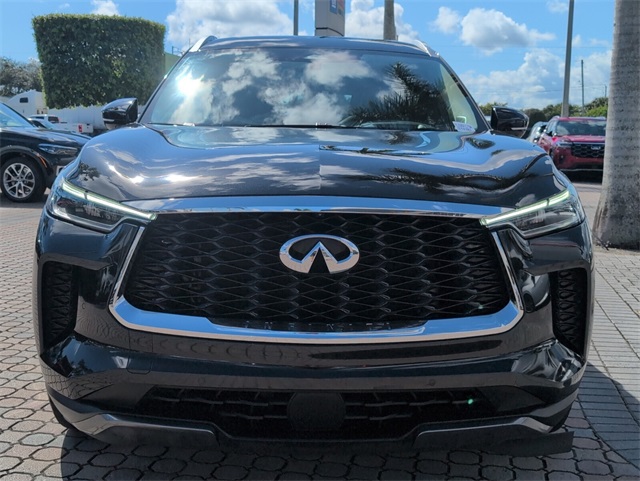 2022 Infiniti QX60 Luxe photo 3