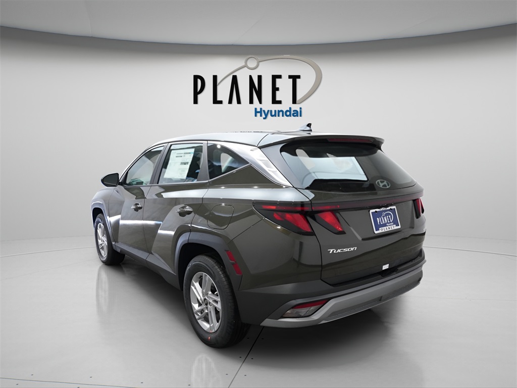 2025 Hyundai Tucson SE photo 4