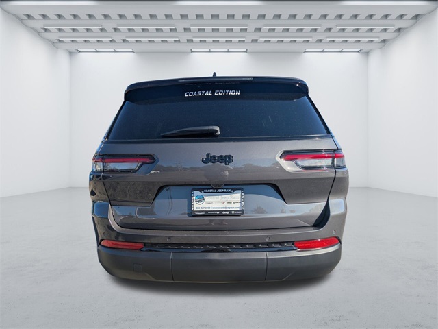 2025 Jeep Grand Cherokee Altitude X photo 3