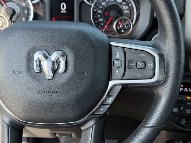 2025 Ram 1500 Tradesman photo 16