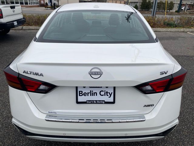 2023 Nissan Altima 2.5 SV photo 4