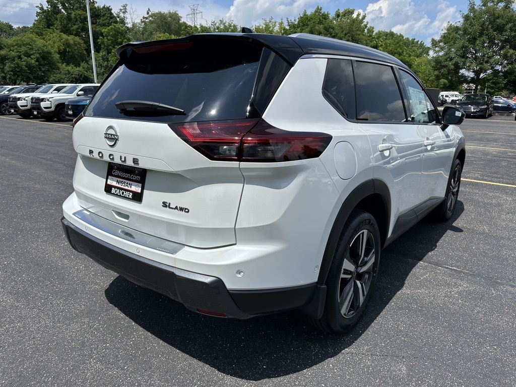 2025 Nissan Rogue SL photo 3